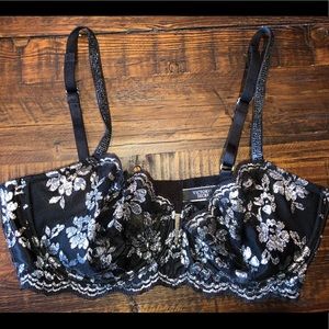 NWOT Victoria’s Secret wicked unlined lace 36D